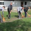 Прибирання шкільного двору - Смілянська ЗОШ №3 - колегіум